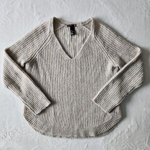 H&M Mohair Blend Sweater Womens Medium Soft Classic Ribbed V Neck Oatmeal Luxury